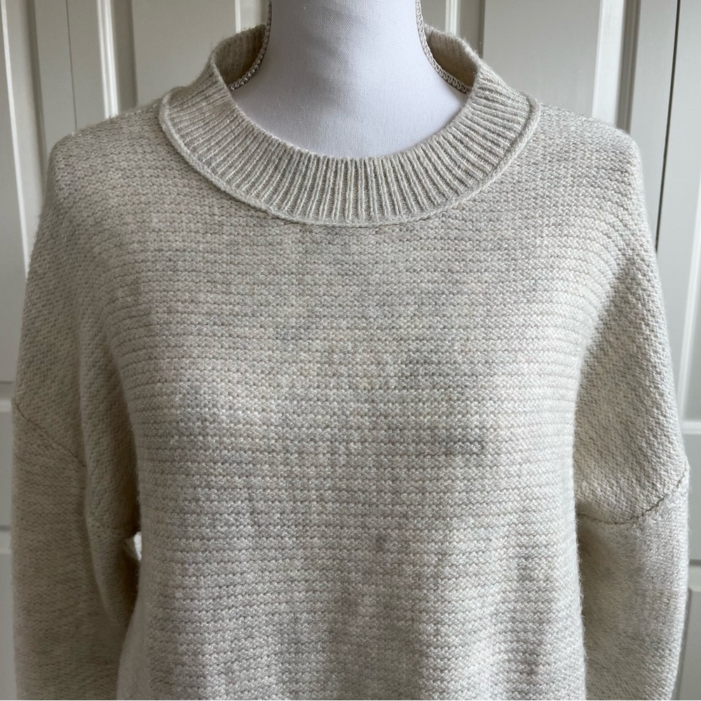 NWOT American Eagle Sweater